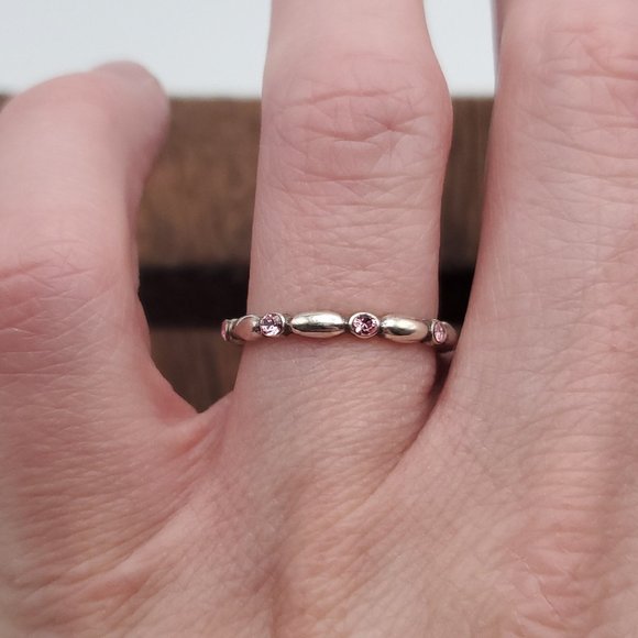 Size 7 925 Sterling Silver Cute Pink Crystals Ring - Picture 1 of 7